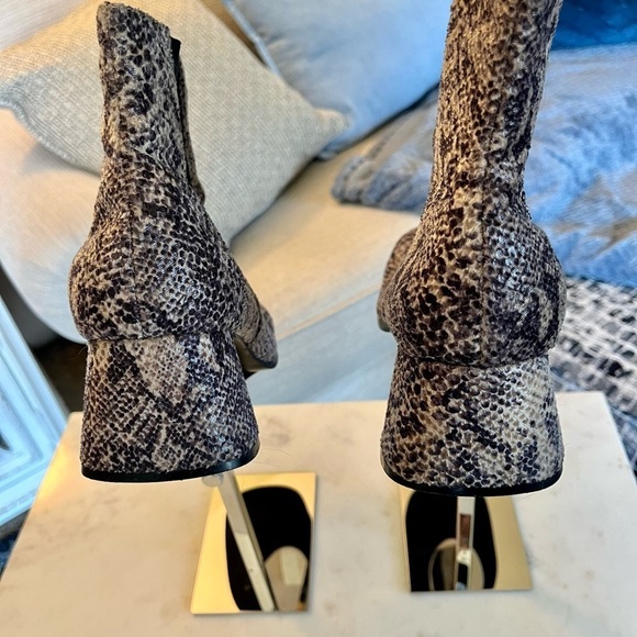 CHINESE LAUNDRY Faux Snakeskin Ankle Boots Women's‎ Size 9 - Picture 4 of 14